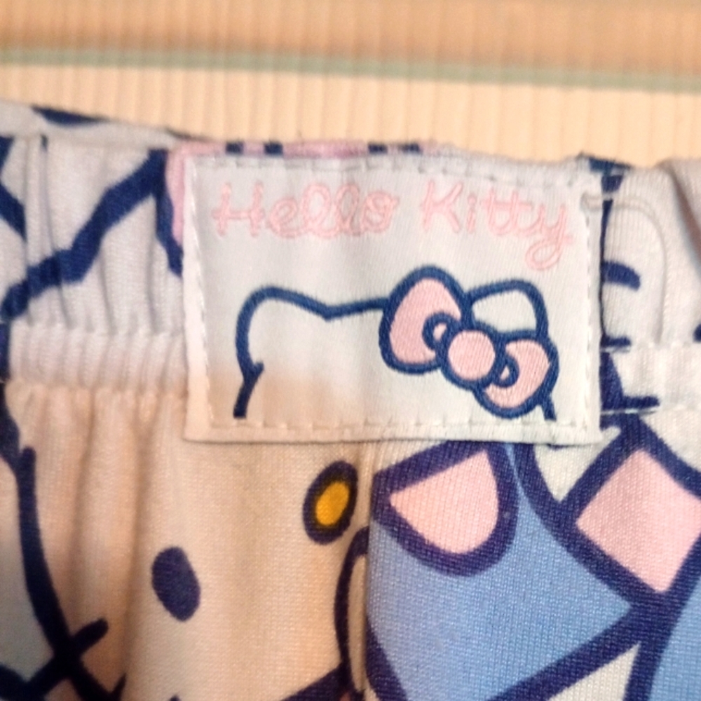 Hello Kitty Pajama Pants Size Large - Picture 3 of 4